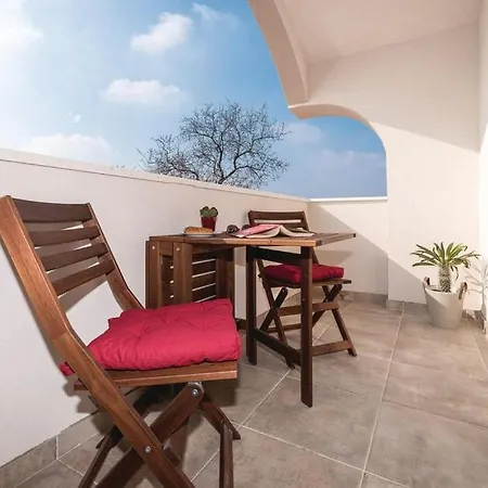 V & O Villa *