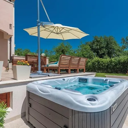 Villa V & O